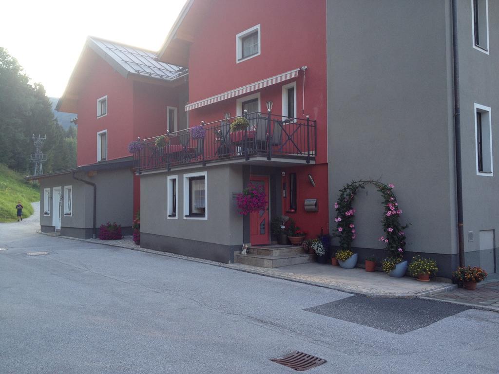 Haus Birnbacher มึลบาค อัม โฮคเคอนิก ภายนอก รูปภาพ