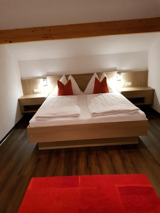 Haus Birnbacher มึลบาค อัม โฮคเคอนิก ภายนอก รูปภาพ